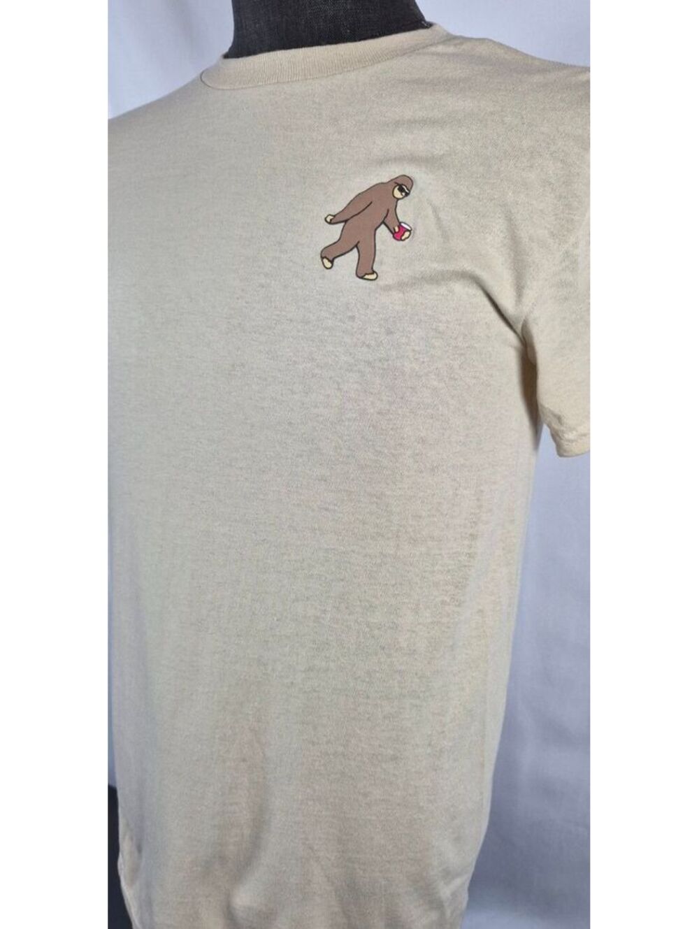 Riot Society Bigfoot T Shirt Mens Small Tan Sasquatch Red Cup Graphic Tee